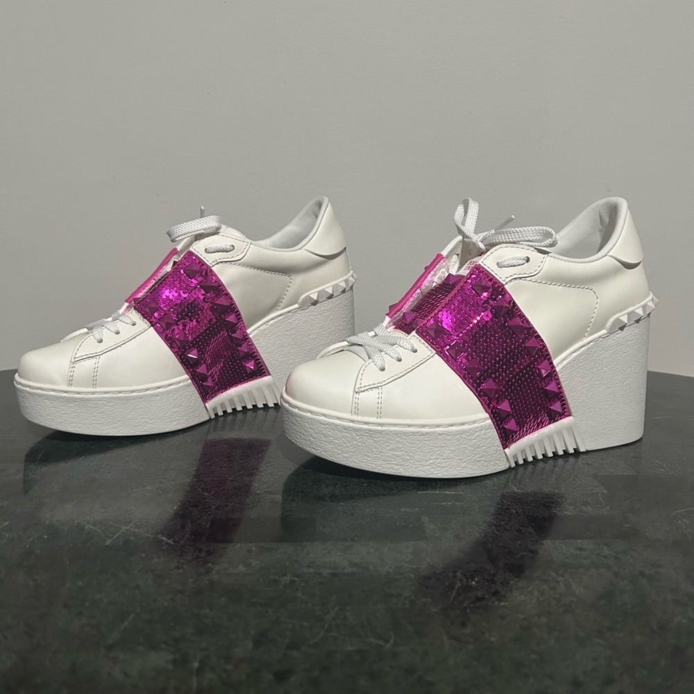 NWOT AUTHENTIC Valentino Garavani Rockstud Untitled Platform Sneakers. BEAUTIFUL - Picture 4 of 16